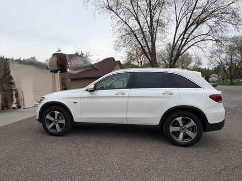 Used 2020 Mercedes-Benz GLC 350e 4MATIC image 10