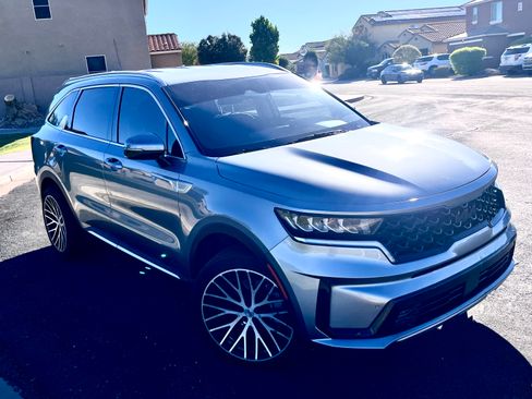 Used 2023 Kia Sorento EX image 5
