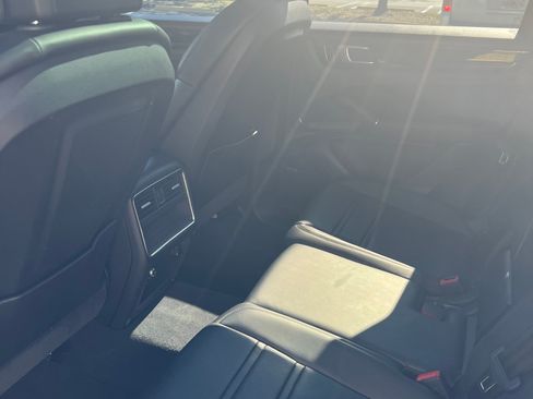 Used 2020 Porsche Cayenne Sport Utility 4D image 11