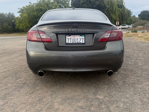 Used 2013 INFINITI M37 w/ Premium Pkg RWD image 5