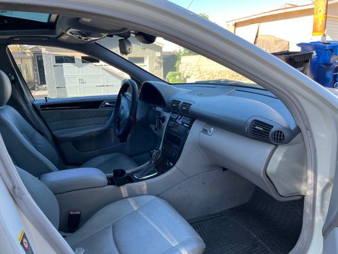 Used 2003 Mercedes-Benz C 320 Wagon image 11