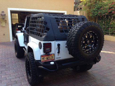 Used 2012 Jeep Wrangler Sahara AWD/4WD image 15