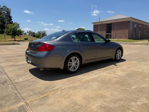 Used 2010 INFINITI G37 Journey w/ Premium Pkg RWD image 8