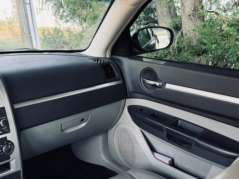 Used 2009 Dodge Charger SXT image 12