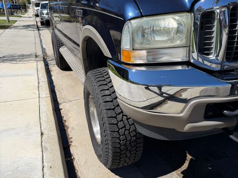 Used 2002 Ford Excursion Limited image 10