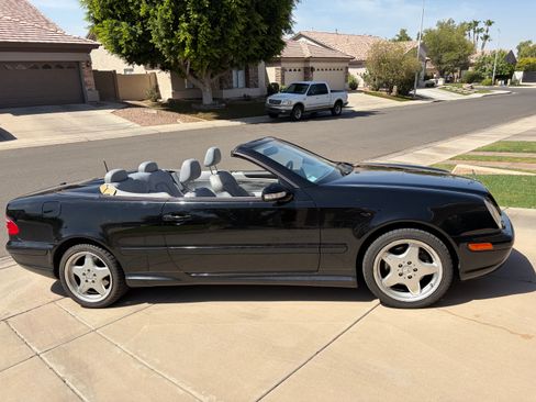 Used 2001 Mercedes-Benz CLK 430 Cabriolet image 7