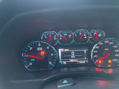 Used 2015 Chevrolet Silverado 2500 LT image 8