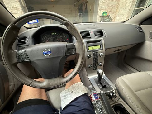 Used 2007 Volvo C70 T5 image 12