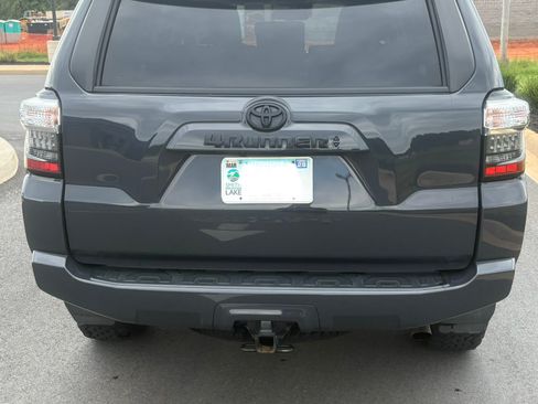 Used 2024 Toyota 4Runner SR5 Premium w/ Moonroof Package AWD/4WD image 9