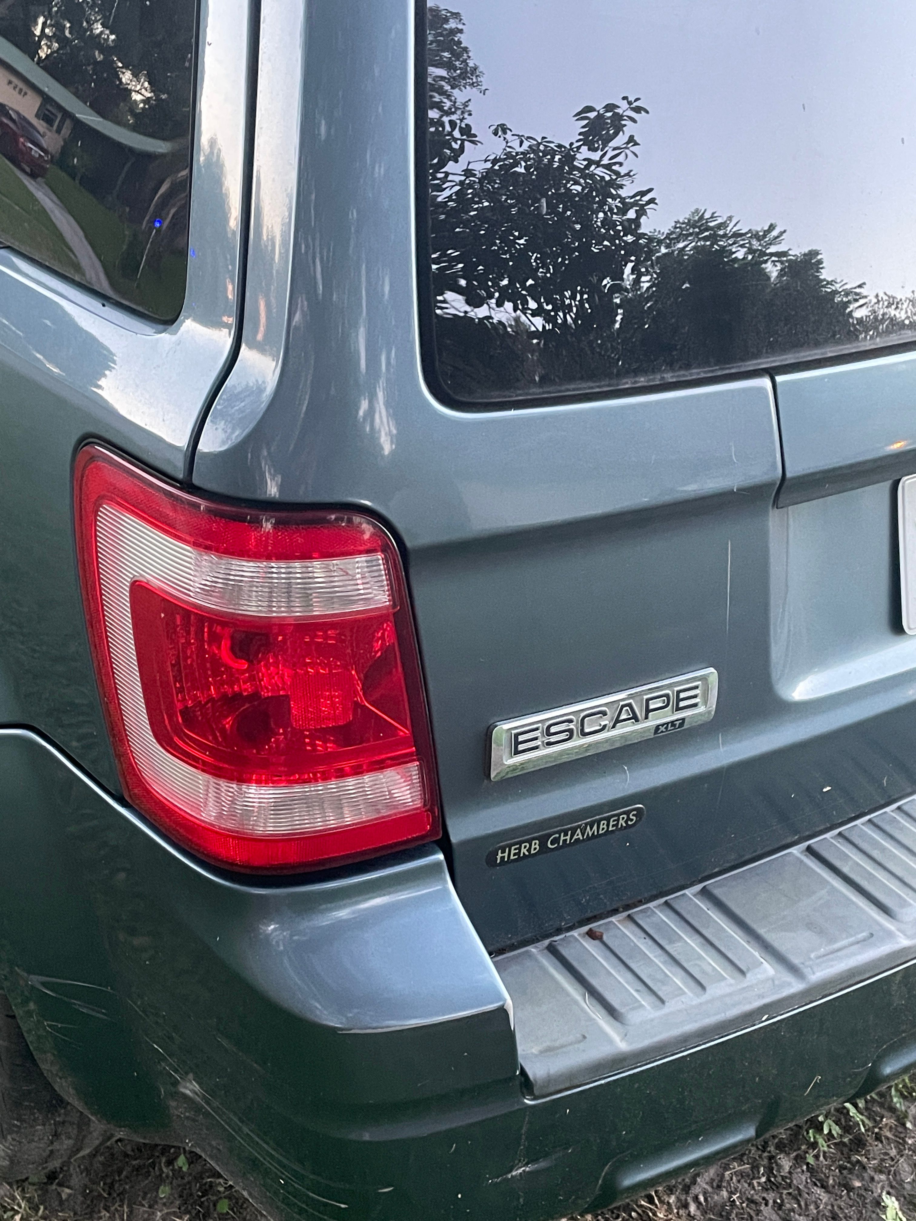 Used 2011 Ford Escape XLT w/ 201A Rapid Spec Order Code AWD/4WD image 4