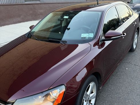 Used 2012 Volkswagen Passat 2.5 SE image 10