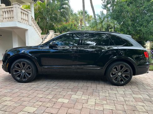 Used 2020 Bentley Bentayga AWD/4WD image 4