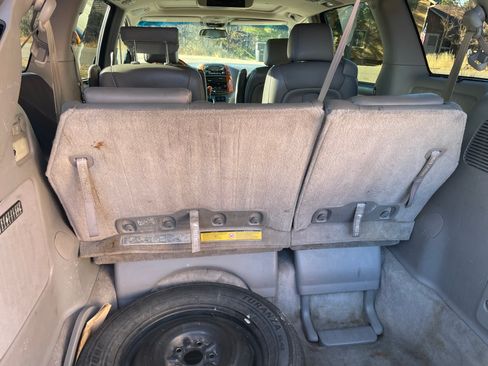 Used 2006 Toyota Sienna XLE Limited image 23