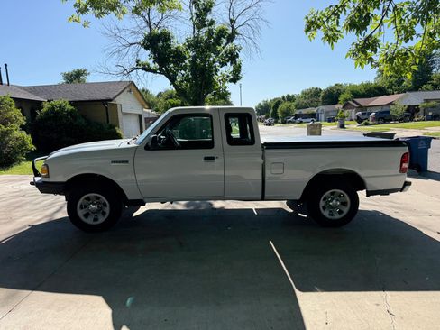 Used 2011 Ford Ranger XLT RWD image 12