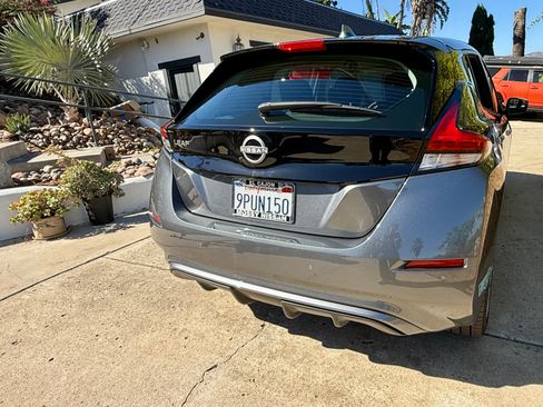 Used 2025 Nissan Leaf S FWD image 5