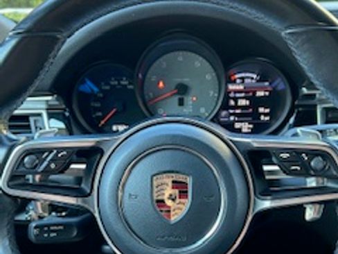 Used 2016 Porsche Macan S image 9