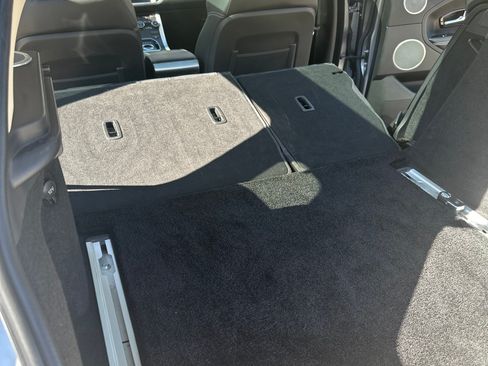 Used 2012 Land Rover Range Rover Evoque Prestige image 17