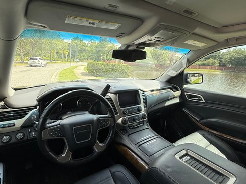 Used 2016 GMC Yukon XL Denali w/ Open Road Package AWD/4WD image 21