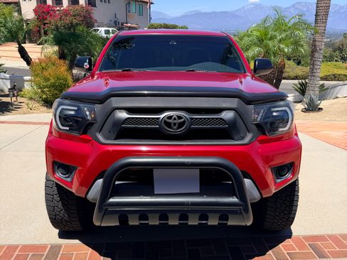 Used 2013 Toyota Tacoma PreRunner w/ SR5 Pkg RWD image 4