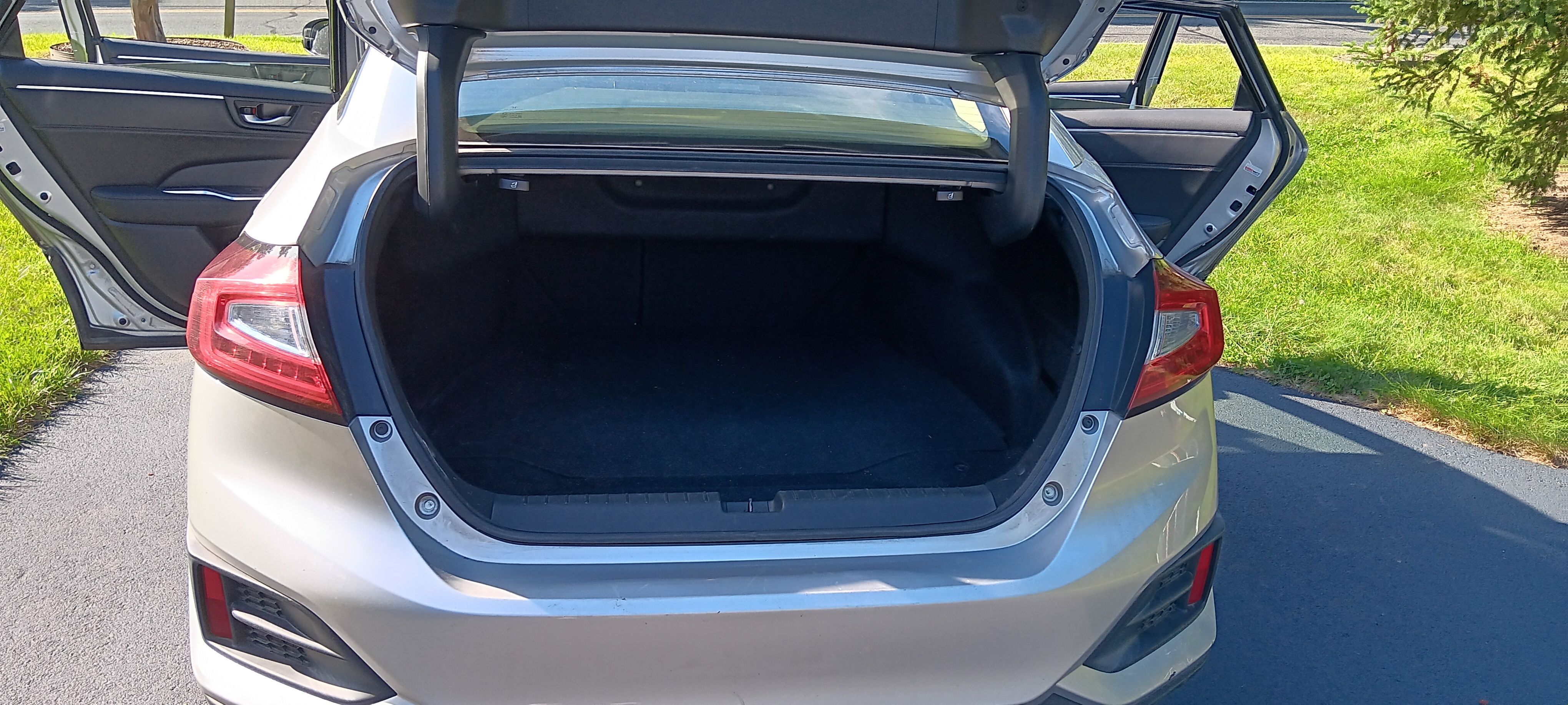 Used 2018 Honda Clarity Plug-In Hybrid image 5