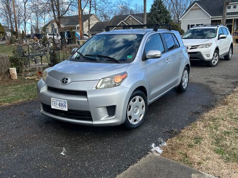 Used 2014 Scion xD image 6