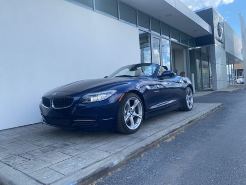 Used 2011 BMW Z4 sDrive30i RWD image 2