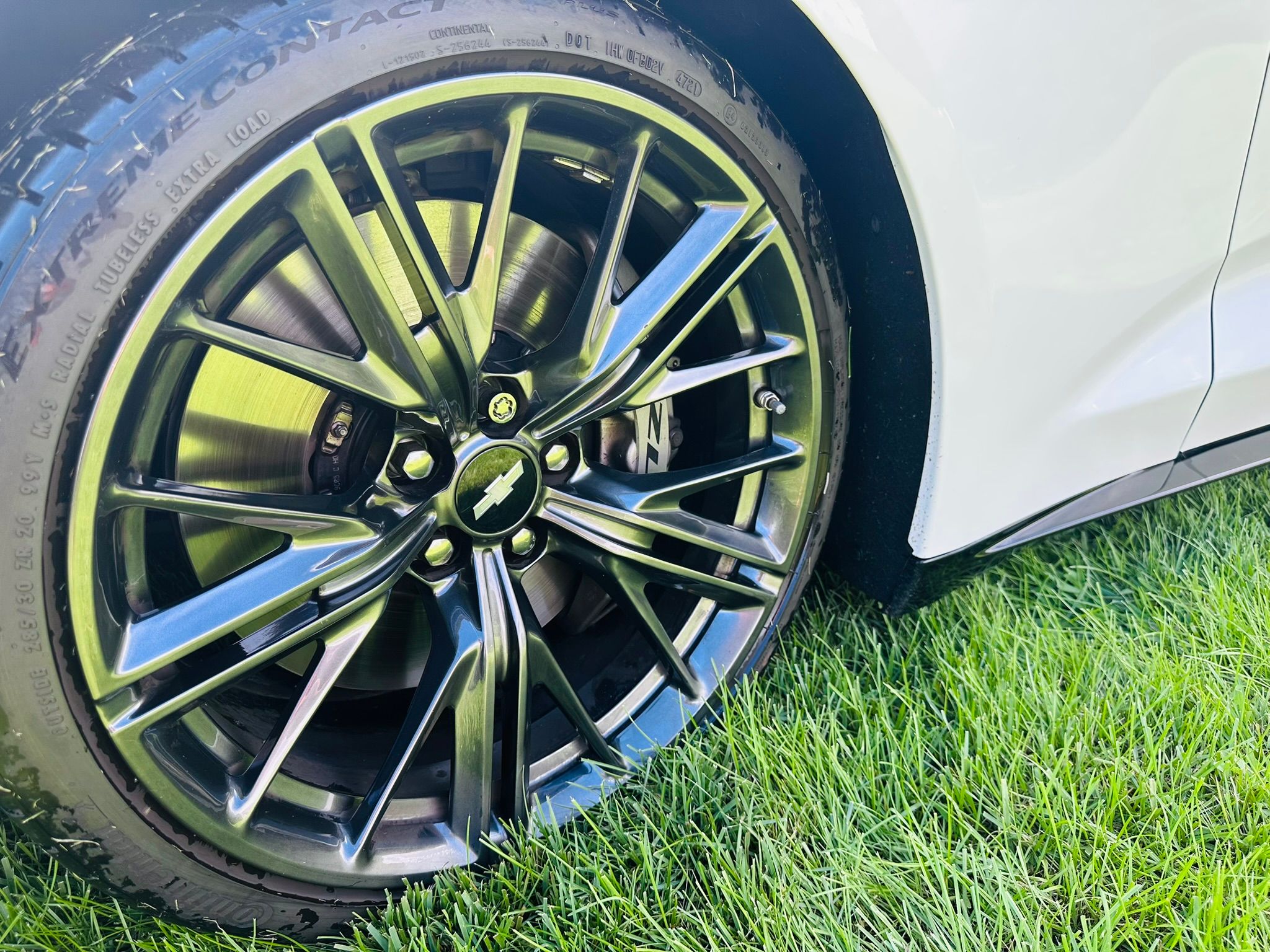 Used 2019 Chevrolet Camaro ZL1 RWD image 9