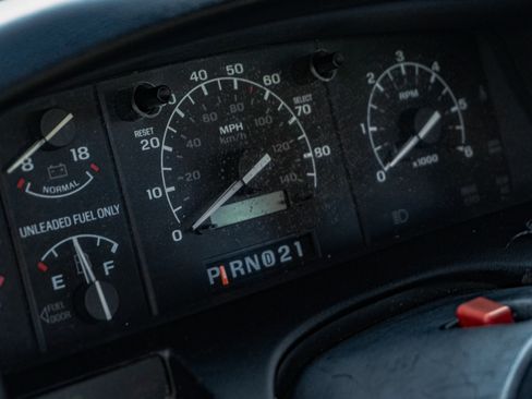 Used 1992 Ford F150 2WD Regular Cab image 8