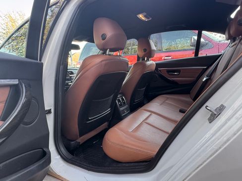 Used 2017 BMW 330i Sedan image 14