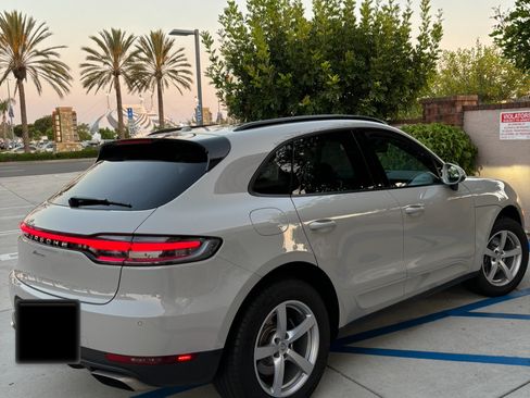 Used 2021 Porsche Macan AWD/4WD image 4
