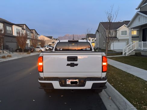 Used 2019 Chevrolet Colorado LT w/ LT Convenience Package image 5