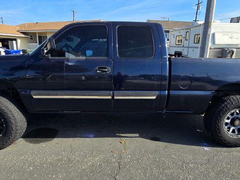 Used 2005 Chevrolet Silverado 1500 LS image 2