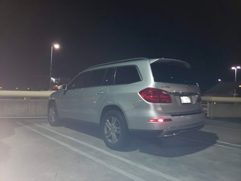 Used 2014 Mercedes-Benz GL 450 GL 450 4MATIC Sport Utility 4D image 6