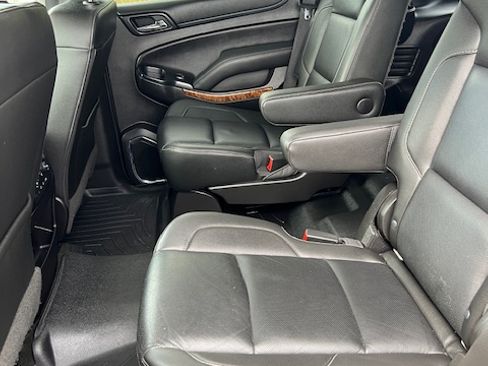 Used 2018 Chevrolet Tahoe Premier image 17