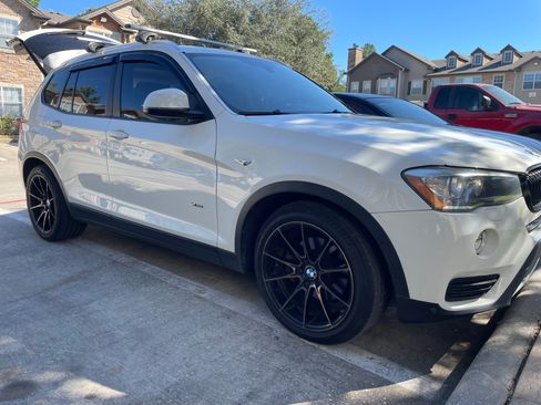 Used 2016 BMW X3 xDrive28i image 1