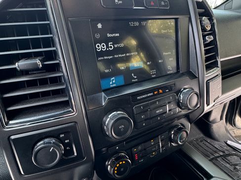 Used 2017 Ford F150 XLT w/ Equipment Group 302A Luxury image 12