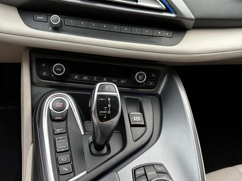Used 2016 BMW i8 image 14