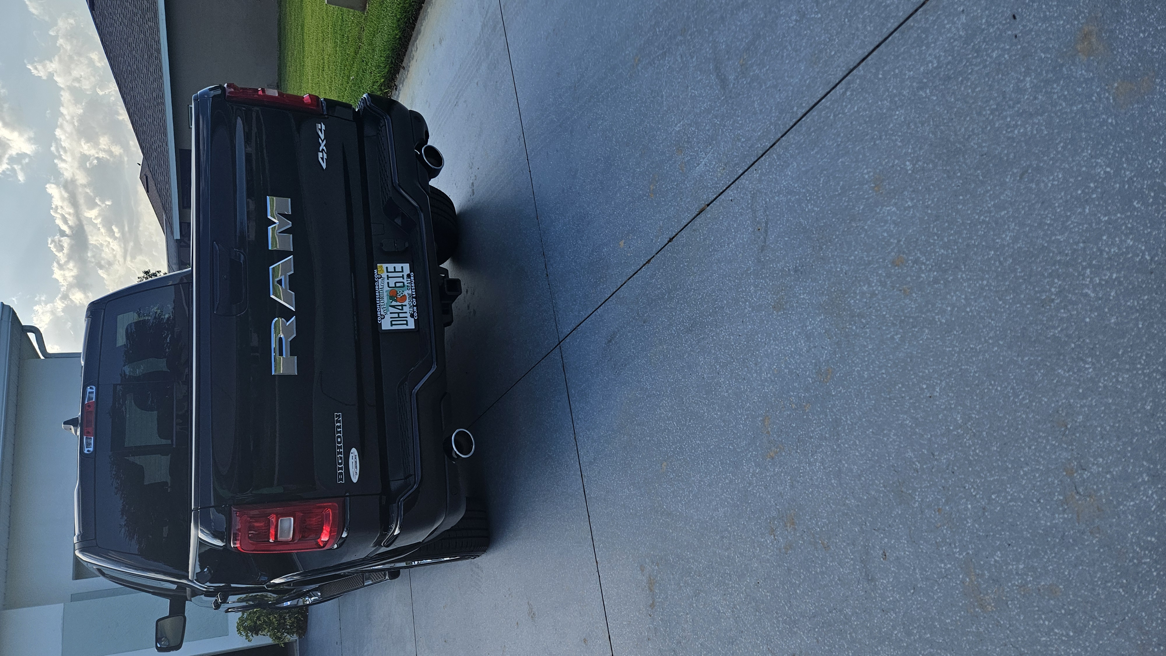 Used 2025 RAM 1500 Big Horn AWD/4WD image 4