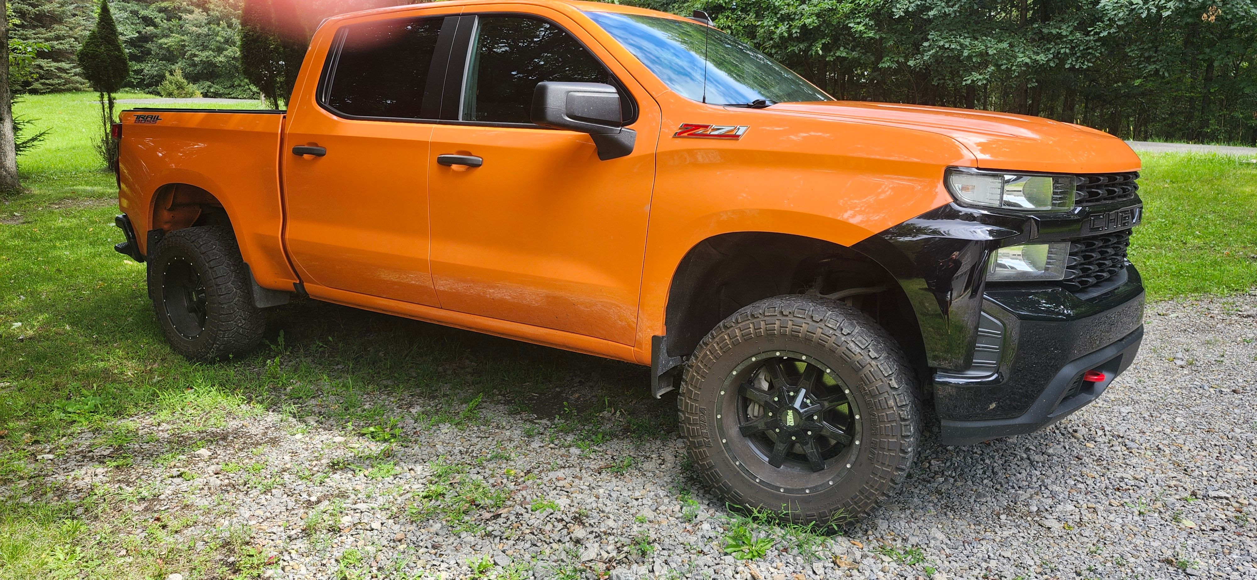 Used 2020 Chevrolet Silverado 1500 Custom Trail Boss w/ Custom Convenience Package AWD/4WD image 2