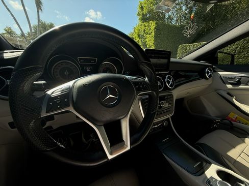 Used 2014 Mercedes-Benz CLA 250 image 11