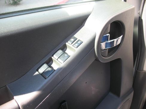 Used 2008 Nissan Xterra X image 21