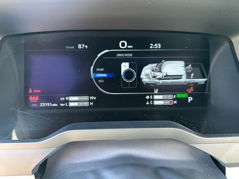 Used 2023 Toyota Tundra Capstone image 16