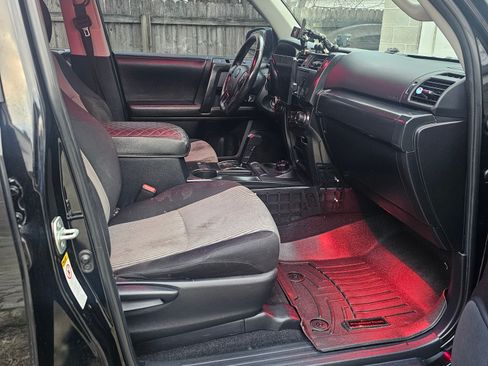 Used 2014 Toyota 4Runner SR5 image 14