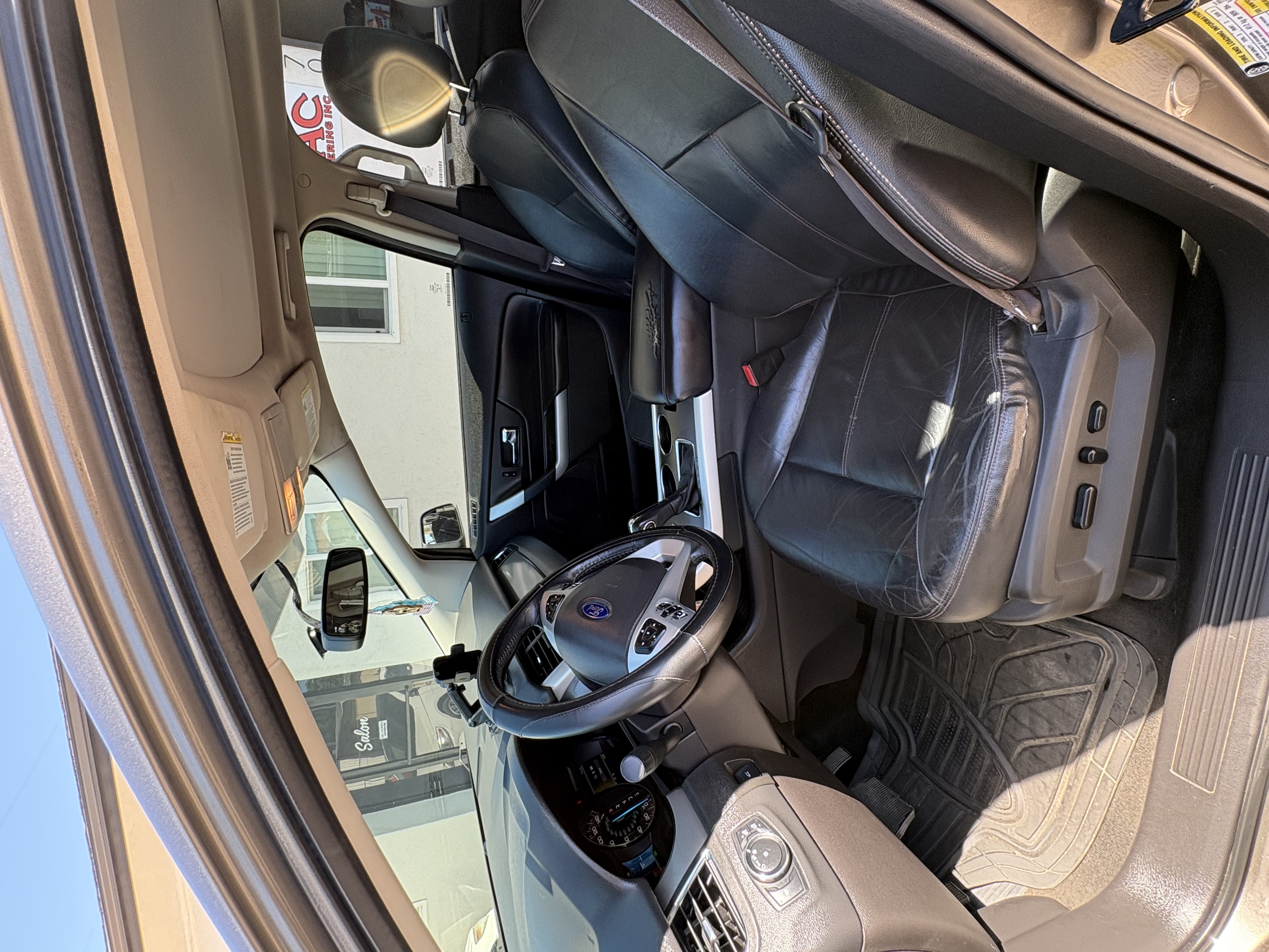 Used 2013 Ford Edge SEL FWD image 12