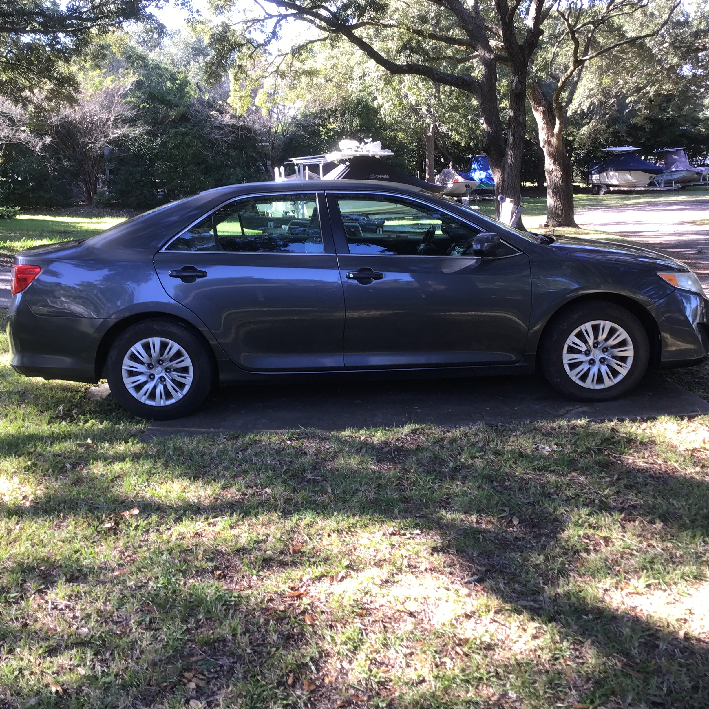 Used 2012 Toyota Camry FWD image 5
