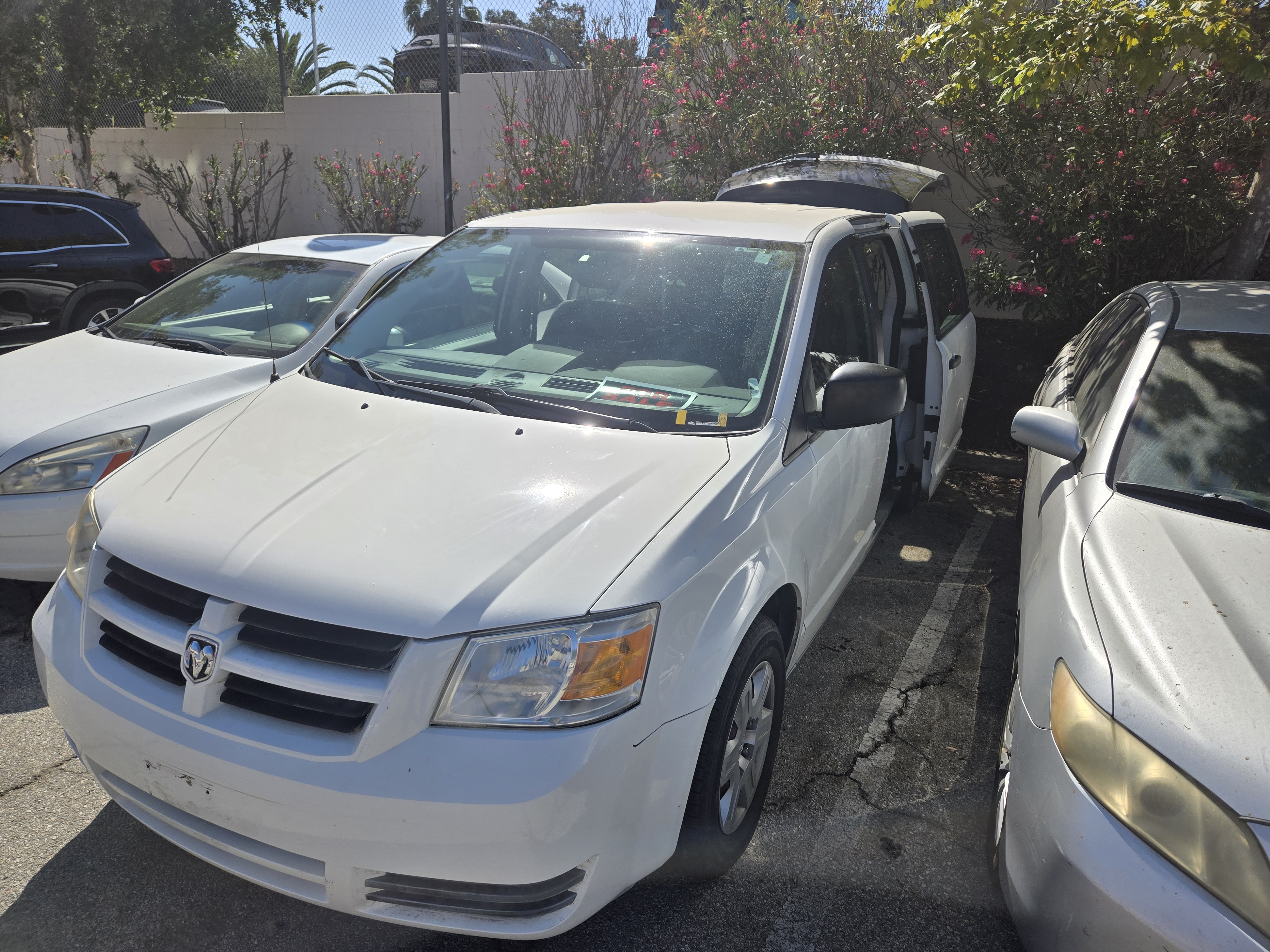 Used 2008 Dodge Grand Caravan SE w/ PWR Window Group FWD image 4