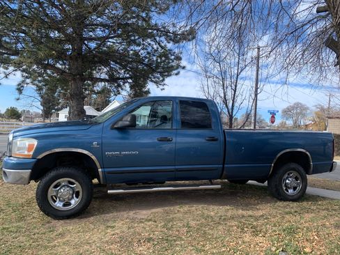 Used 2006 Dodge Ram 2500 Truck SLT w/ Quad Cab Big Horn Value Group image 5