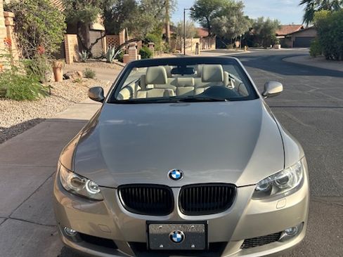Used 2010 BMW 328i Convertible RWD image 14