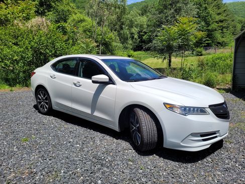 Used 2015 Acura TLX V6 w/ Technology Package FWD image 4