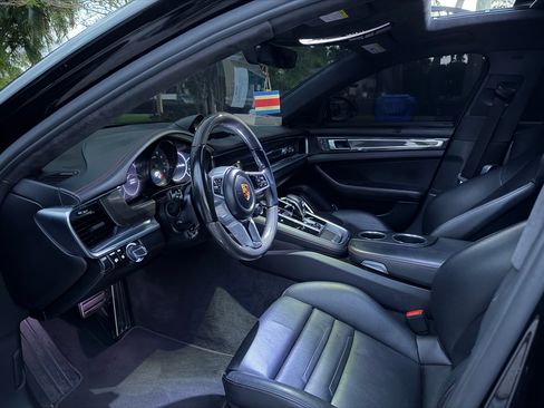 Used 2018 Porsche Panamera Turbo w/ Sport Package image 10